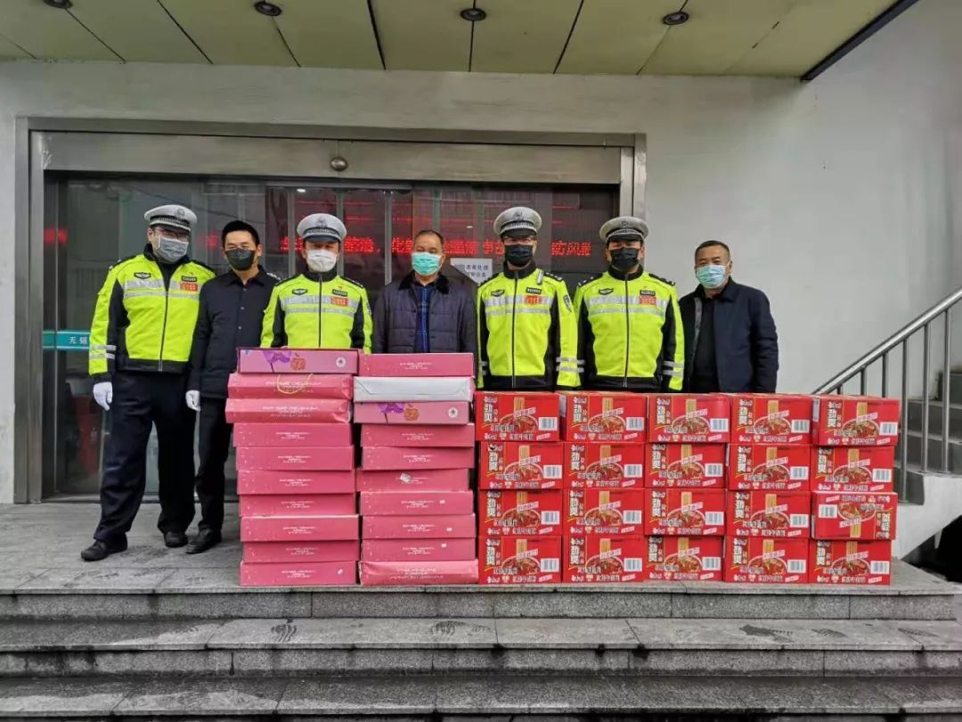 · 警民團結，齊心抗疫，傳遞滿滿正能量