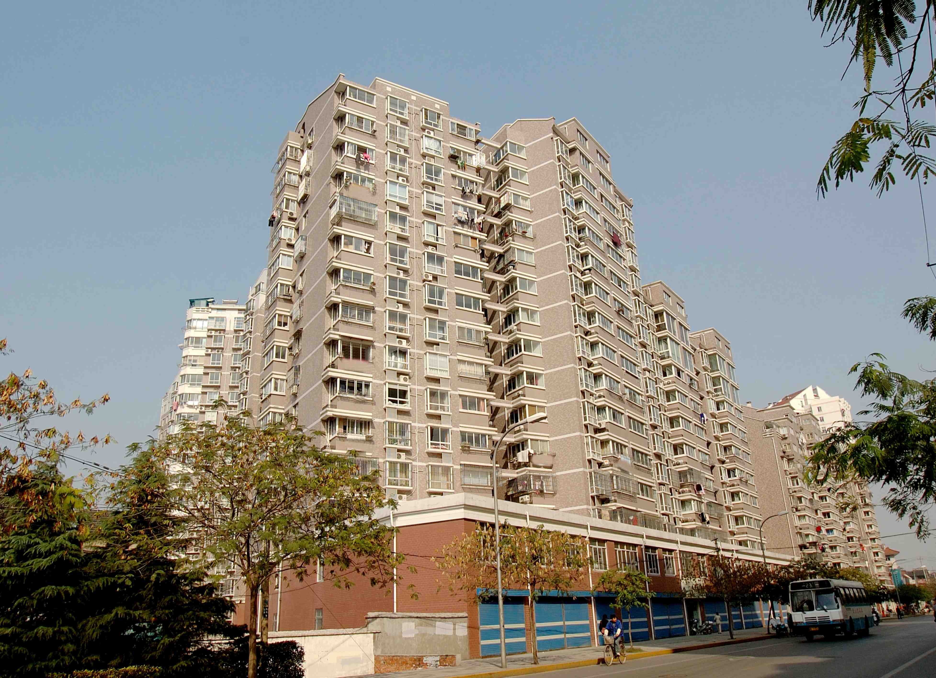 南洋花園小區(qū)4.5.8號(hào)房